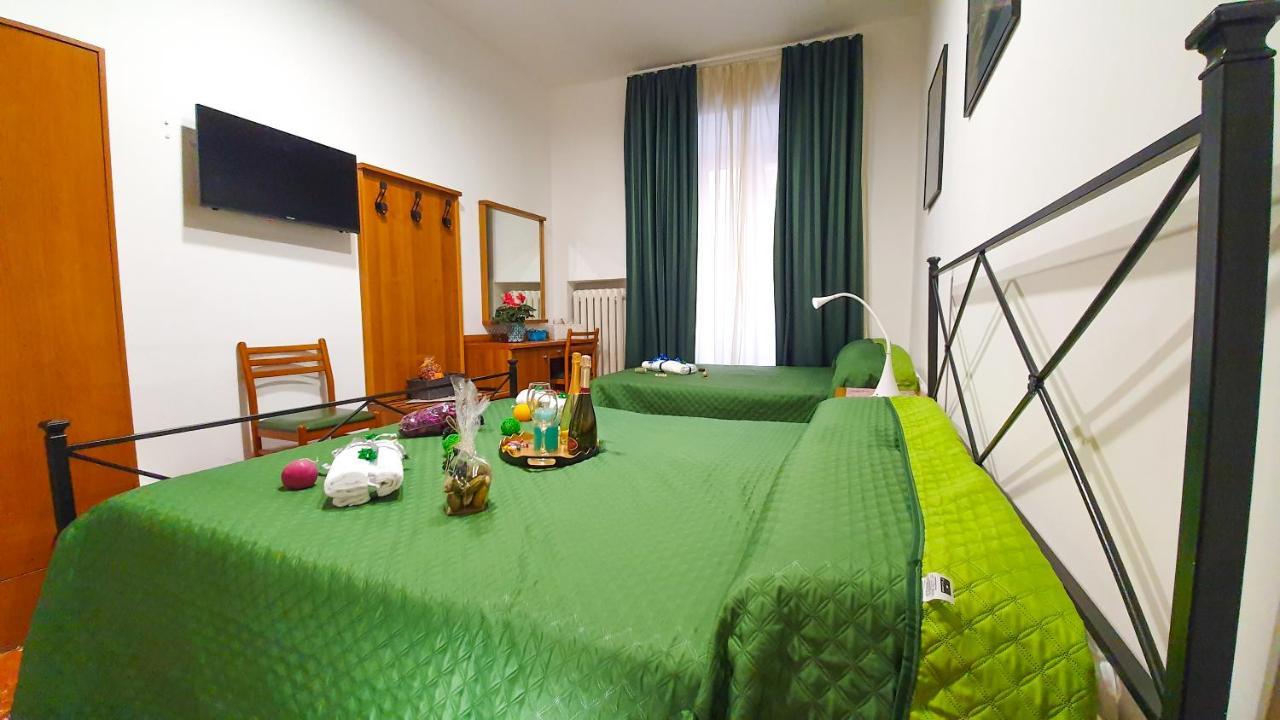 Hotel A Casa Simpatia - A Richiesta Parcheggio Gratuito ! Rom Exterior foto