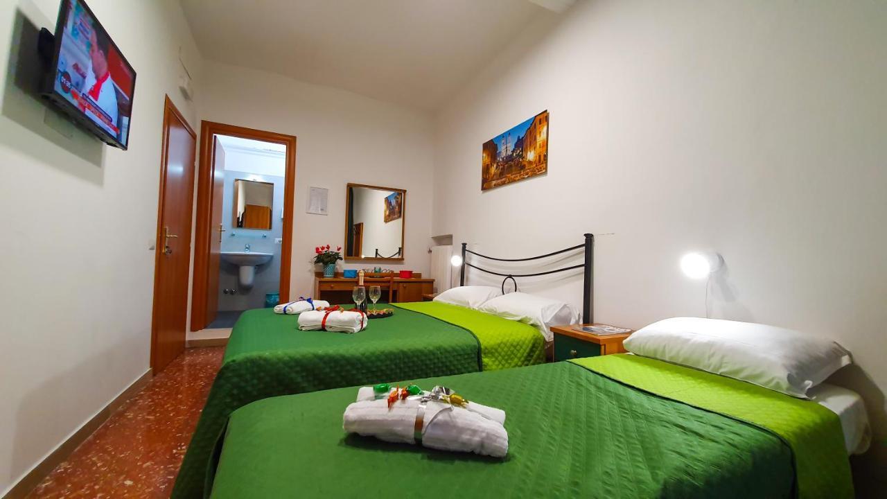 Hotel A Casa Simpatia - A Richiesta Parcheggio Gratuito ! Rom Exterior foto