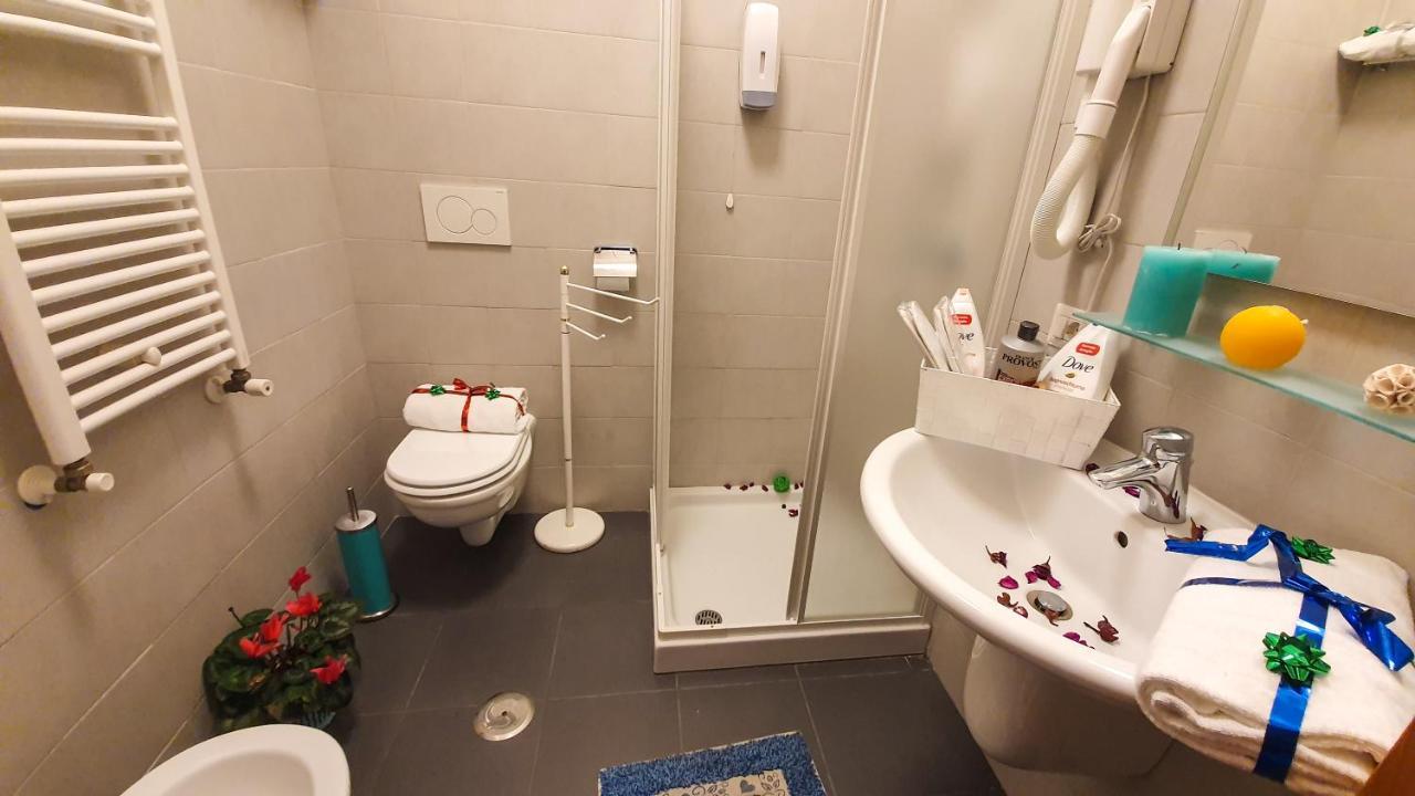 Hotel A Casa Simpatia - A Richiesta Parcheggio Gratuito ! Rom Exterior foto