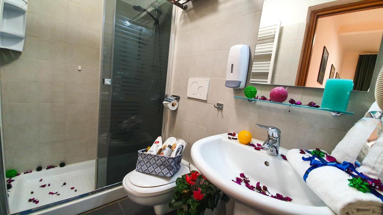 Hotel A Casa Simpatia - A Richiesta Parcheggio Gratuito ! Rom Exterior foto