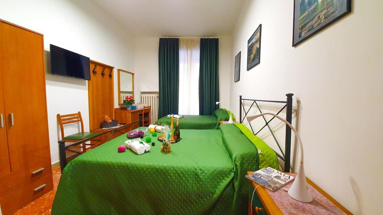 Hotel A Casa Simpatia - A Richiesta Parcheggio Gratuito ! Rom Exterior foto