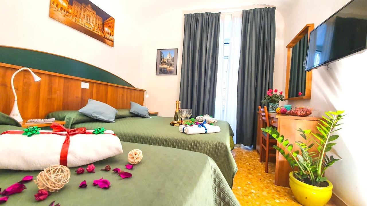 Hotel A Casa Simpatia - A Richiesta Parcheggio Gratuito ! Rom Exterior foto