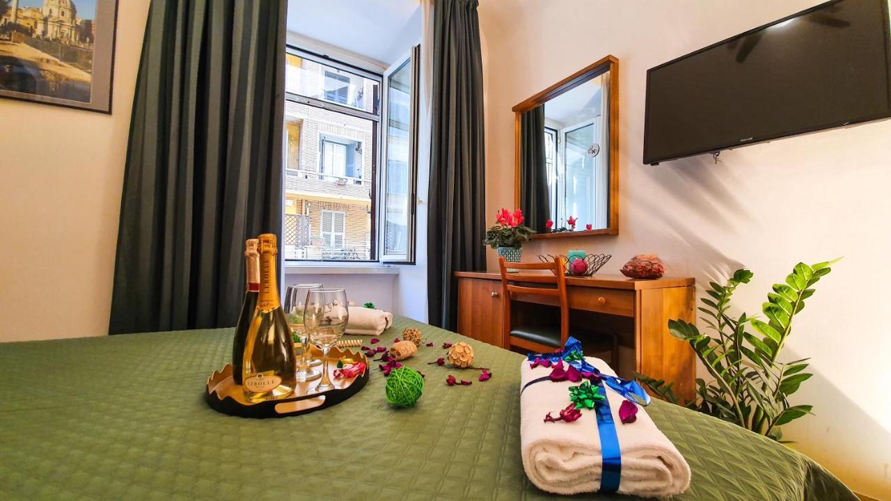 Hotel A Casa Simpatia - A Richiesta Parcheggio Gratuito ! Rom Exterior foto