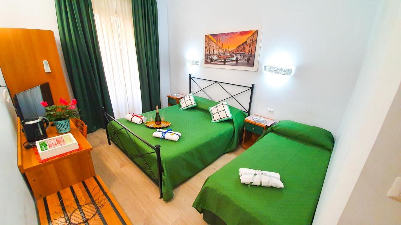 Hotel A Casa Simpatia - A Richiesta Parcheggio Gratuito ! Rom Exterior foto